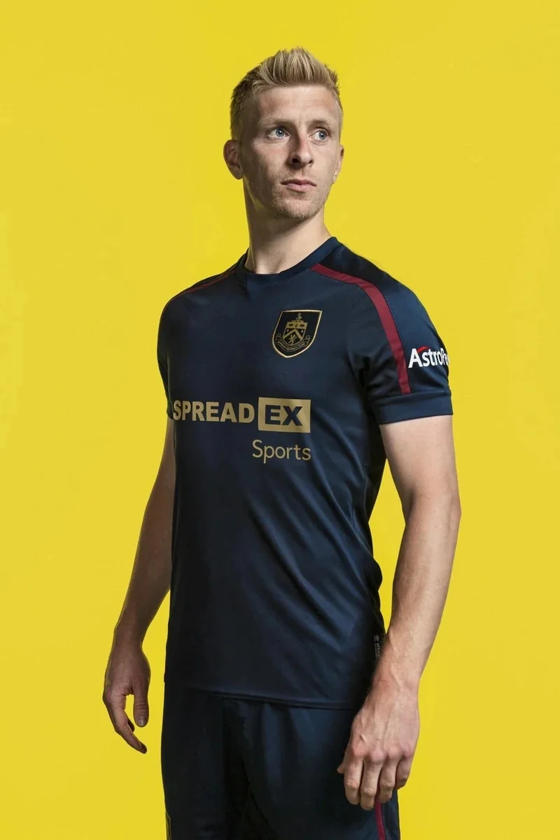 

Hot Selling 24-25 Season La Liga Players Wearing Street Style Jerseys and MOTO Style Football Jerseys