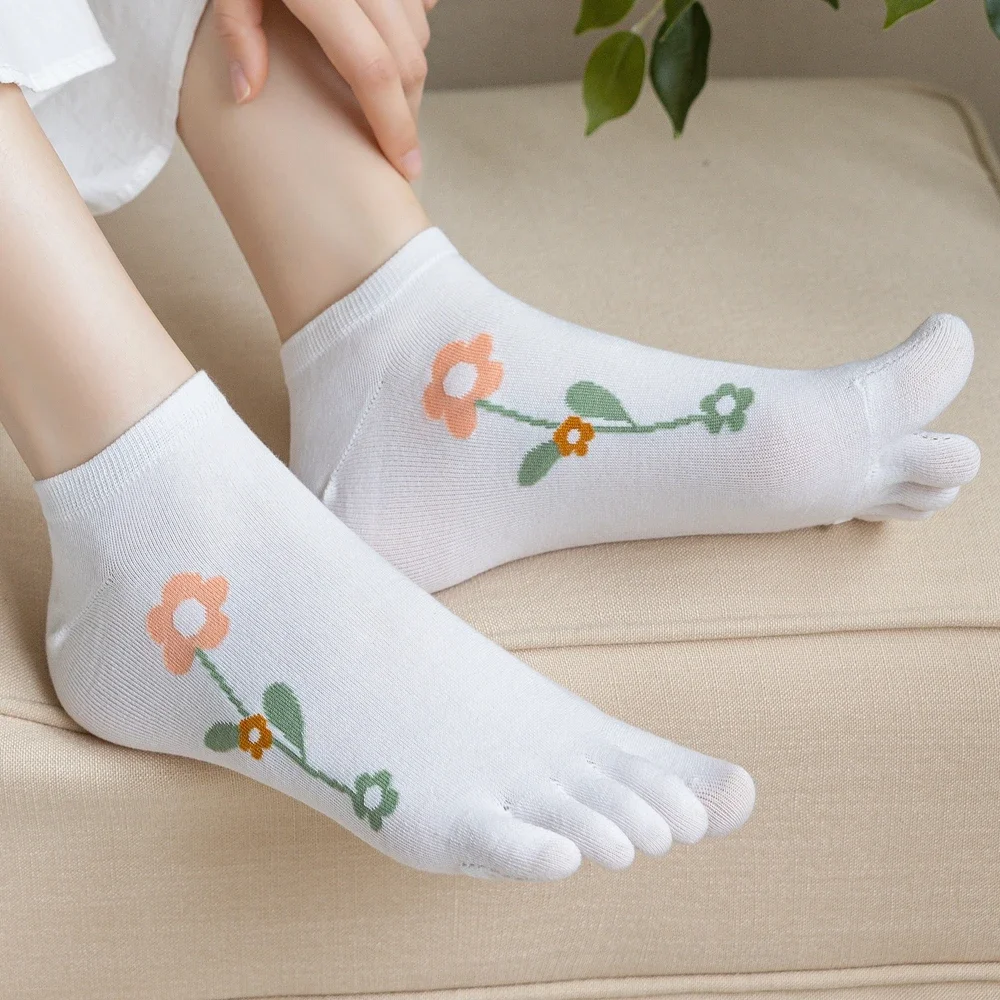 5 Pairs Kawaii Cute Five Finger Socks Women Summer Thin Ankle Socks with Separate Fingers Cotton Toe Socks Floral Green