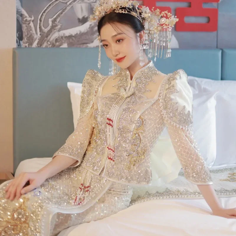 

Chinese Bride Xiuhe Clothing New Traditional Heavy Beaded Wedding Dress Dragon and Phoenix Coat Women Bridal Sets