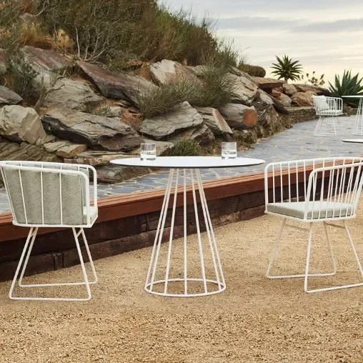 Nordic outdoor wrought iron leisure table and chair B & B courtyard garden open-air table and chair combination milk tea shop