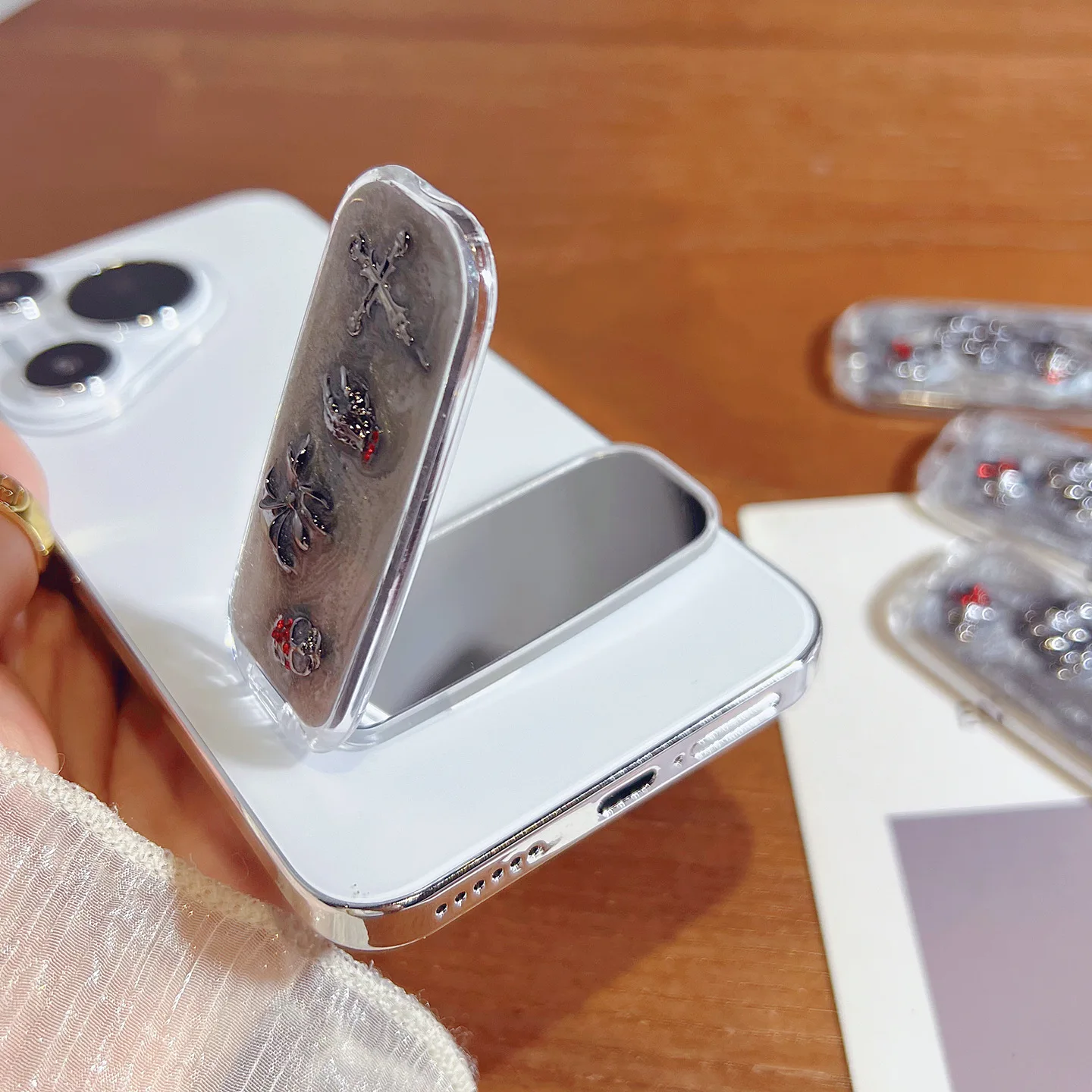 New Style Resin Phone Case Back Sticker Stand, Folding Mirror Makeup Mirror, Black Cross Skeleton Head