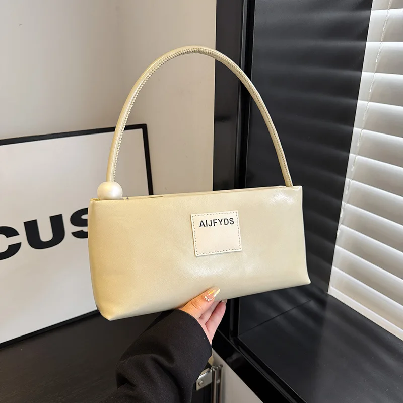 

The new underarm bag women's 2025 summer Korean version of ins trendy fashion shoulder bag simple casual beveled small square ba