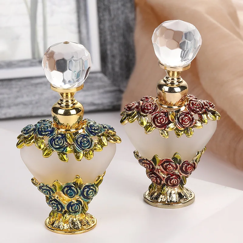 2PCS Elegant Retro 5ml Empty Vessel Resin Rose Heart Shaped Bottle for Travel Perfume Essential Oil Storage