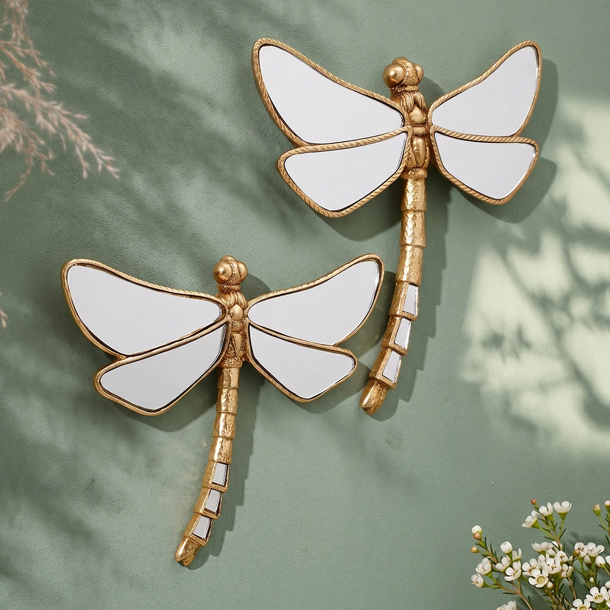 1PC, French-Gold-Plated Dragonfly Mirror Wall Hanging. Resin Three-Dimensional Dragonfly-Shaped Mirror Wall Decoration