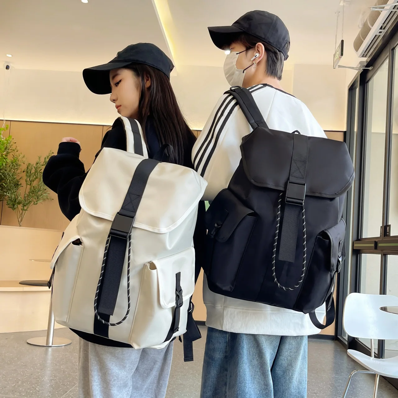 

Streetwear Pocket Men Nylon Backpack Large Capacity Laptop School Teenager Backpack Causal Black Commuter Travel Men Backpack