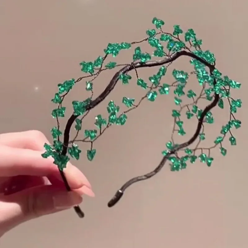 

Sweet Green Crystal Hair Band Extremely Ethereal Beautiful Hair Band Fresh and Retro Exquisite Woven Beaded Niche Hair Accessory