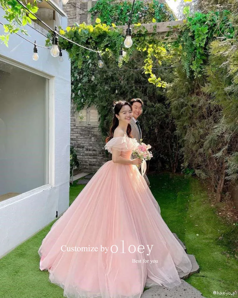 Oloey ชุดงานพรอมยาวสีชมพูบลัชออน, ชุดราตรีเปิดไหล่แขนผ้าทูลล์ทางการชุดเดรสเจ้าสาวในสวน