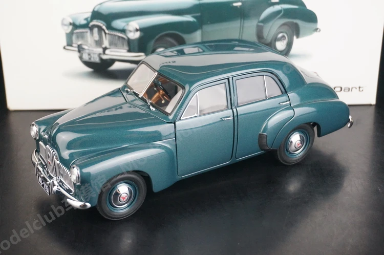 Autoart 1:18 Holden 48-215 Deep Green Vintage Car Simulation Limited Edition All Open Alloy Metal Static Car Model Toy Gift