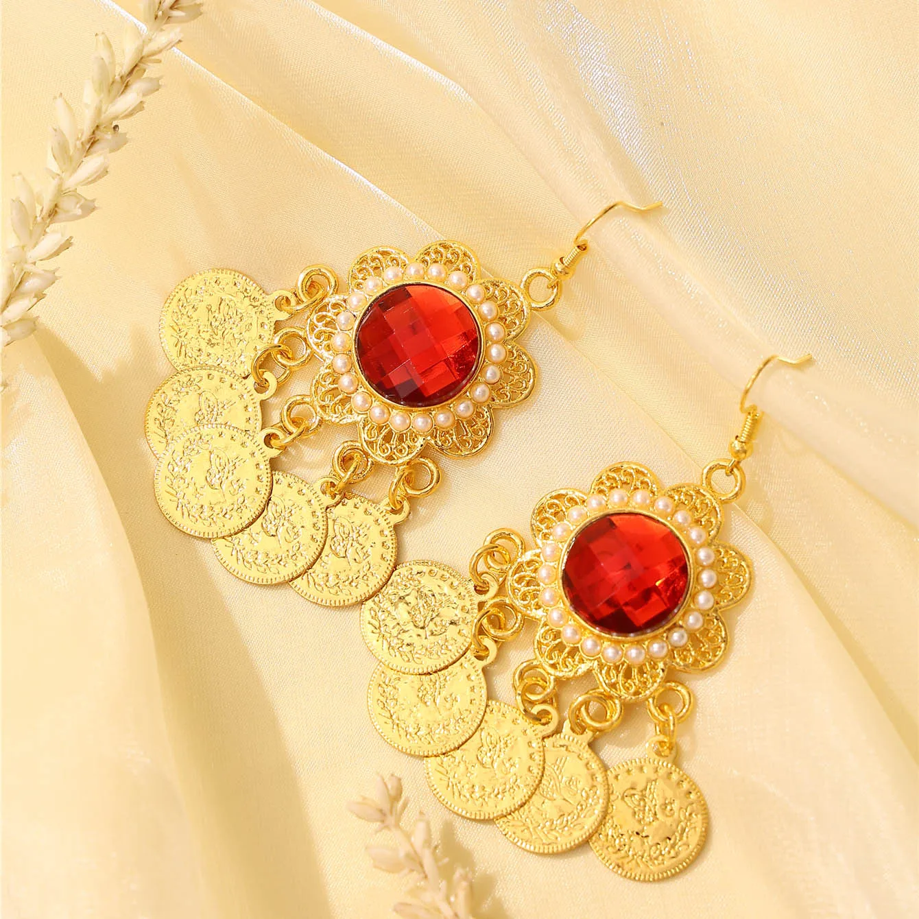 

Ladies' earrings Turkish coin shape luxurious vintage style Middle Eastern bridal wedding party earrings ladies' gift