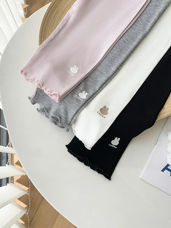 女の子用サマーシンカートゥーン柄ベースレイヤーパンツ2024新作モダールカジュアルパンツサマーファッション七分丈パンツ万能ボトムス