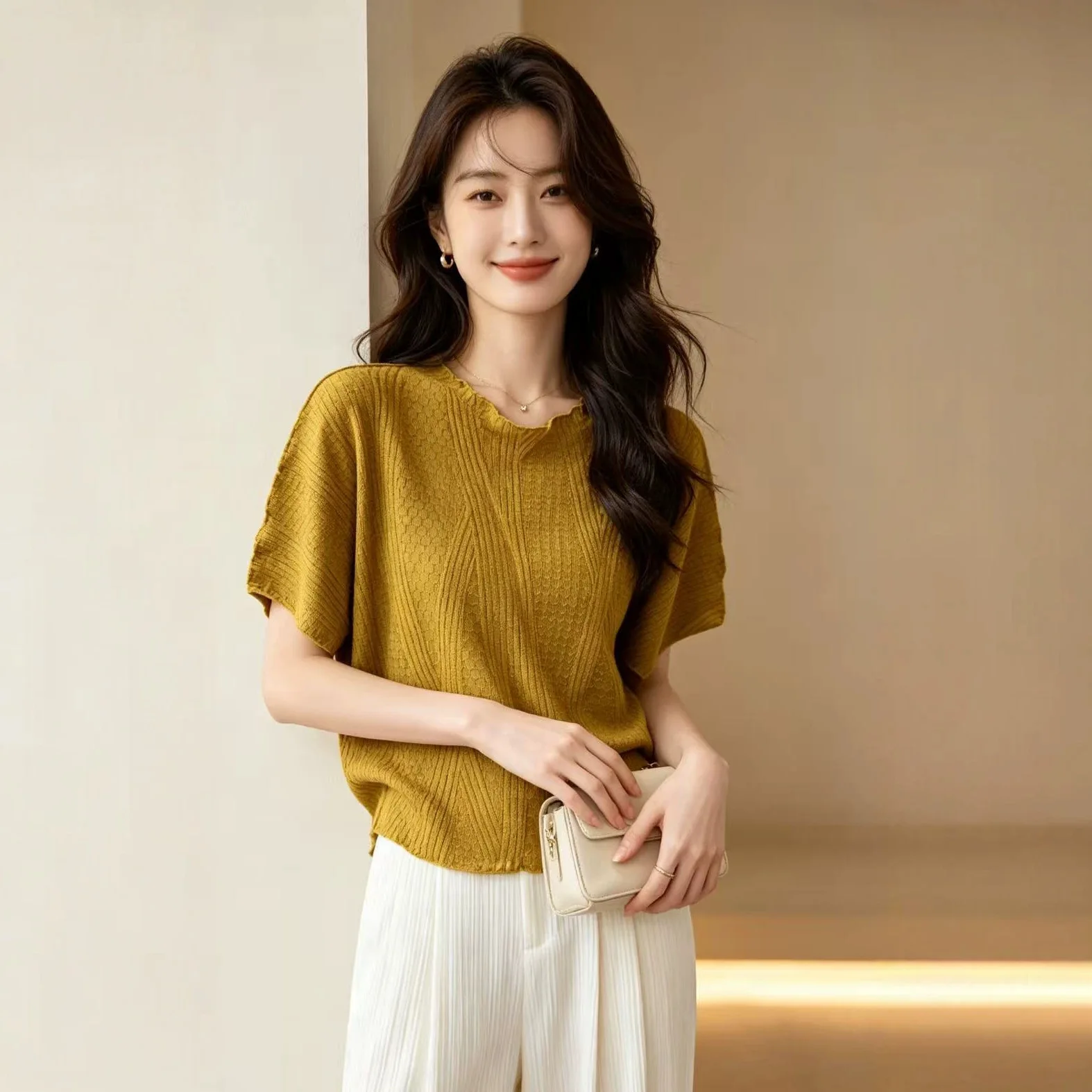 

Miyake Pleated Fungus Texture Top for Women 2026 Summer New Style Loose Slimming Commuting Versatile Temperament T-shirt