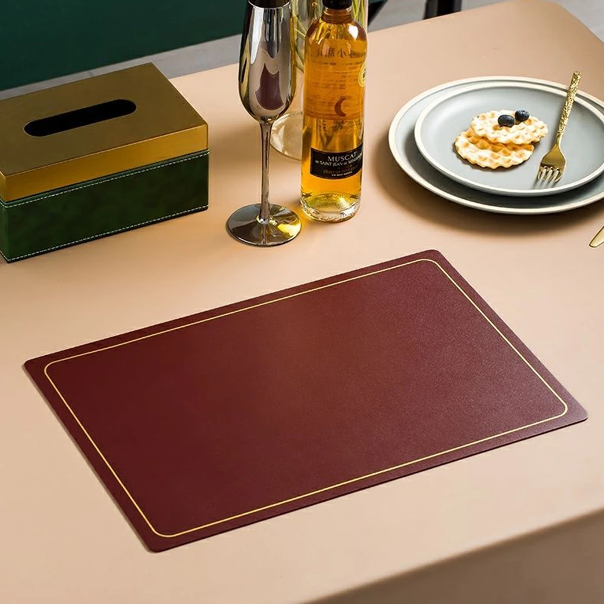 A Set of 4-piece PU Leather Dining Table Mats Insulated Waterproof Oil Resistant Cup Mats Monochrome Western Style Dining Mats