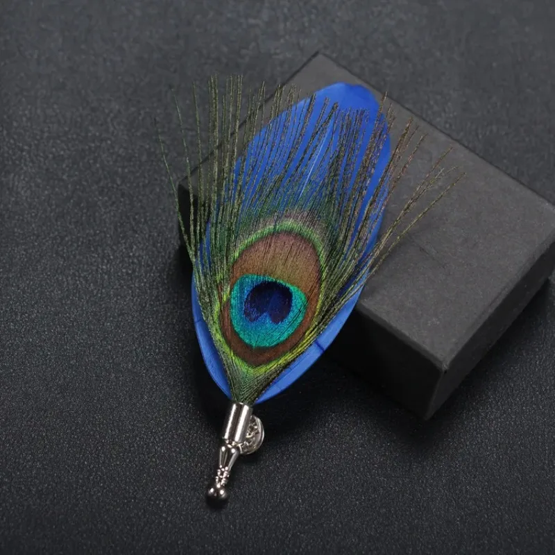 Korean High-end Classic Peacock Feather Brooch Scarf Buckle Lapel Pins & Brooches Jewelry Bridge Suit Wedding Men Accessories