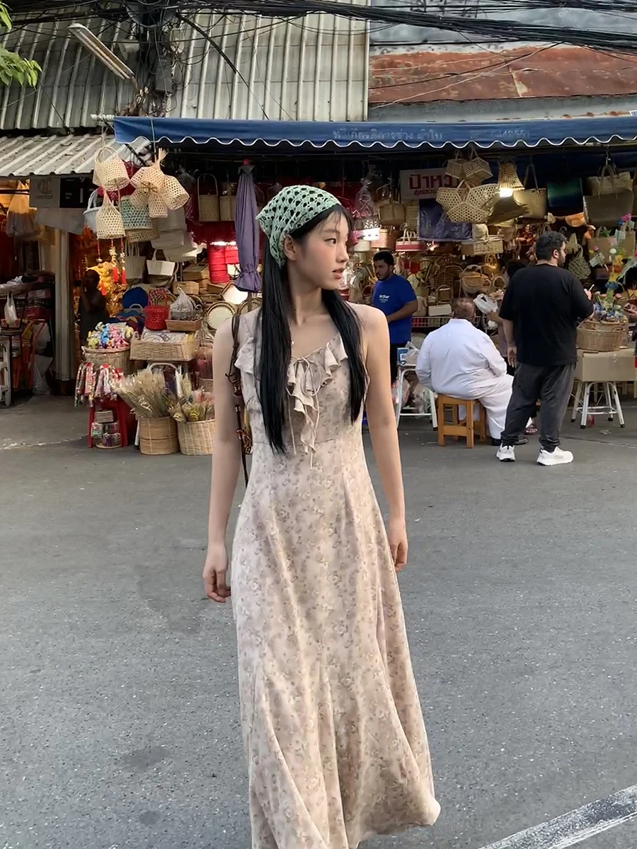 فستان نسائي صيفي جديد من نادي المشاهير الأحمر، تصميم زهري لاستراحة الشاي، فستان طويل نحيف بخصر مرتفع وياقة على شكل V وتصميم A...