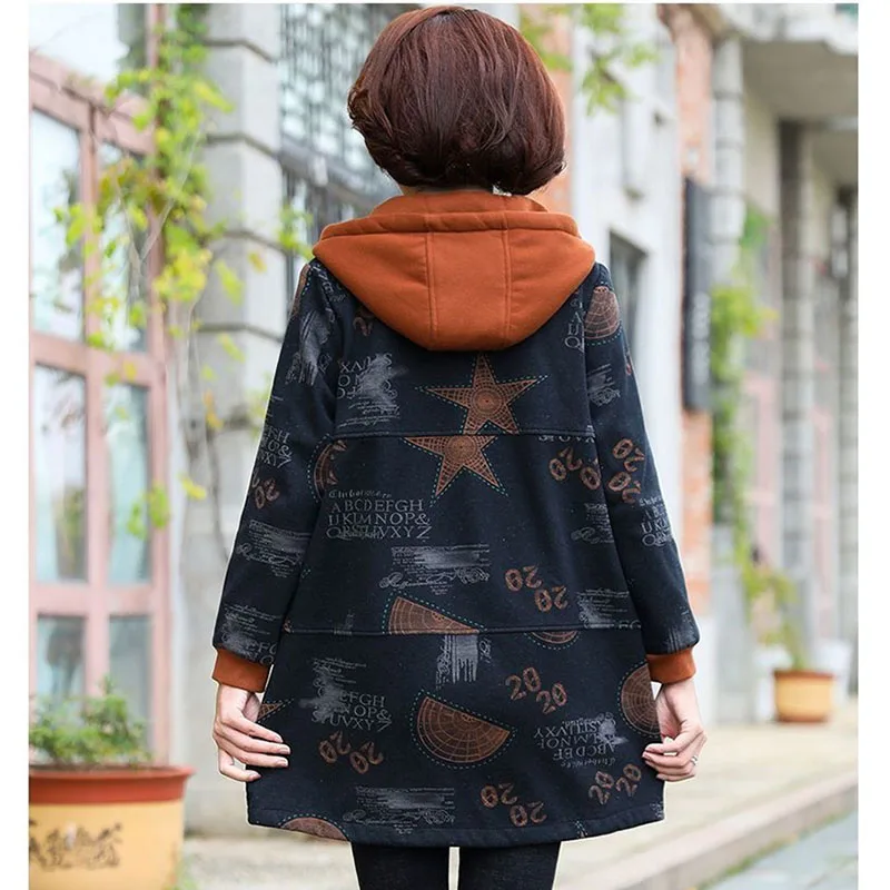 2023 Winter New Midlife Plush Thickened Coat Women\'s Large Size 7XL Loose Fashion Mother Hooded Sweatershirt Patchwork Printing