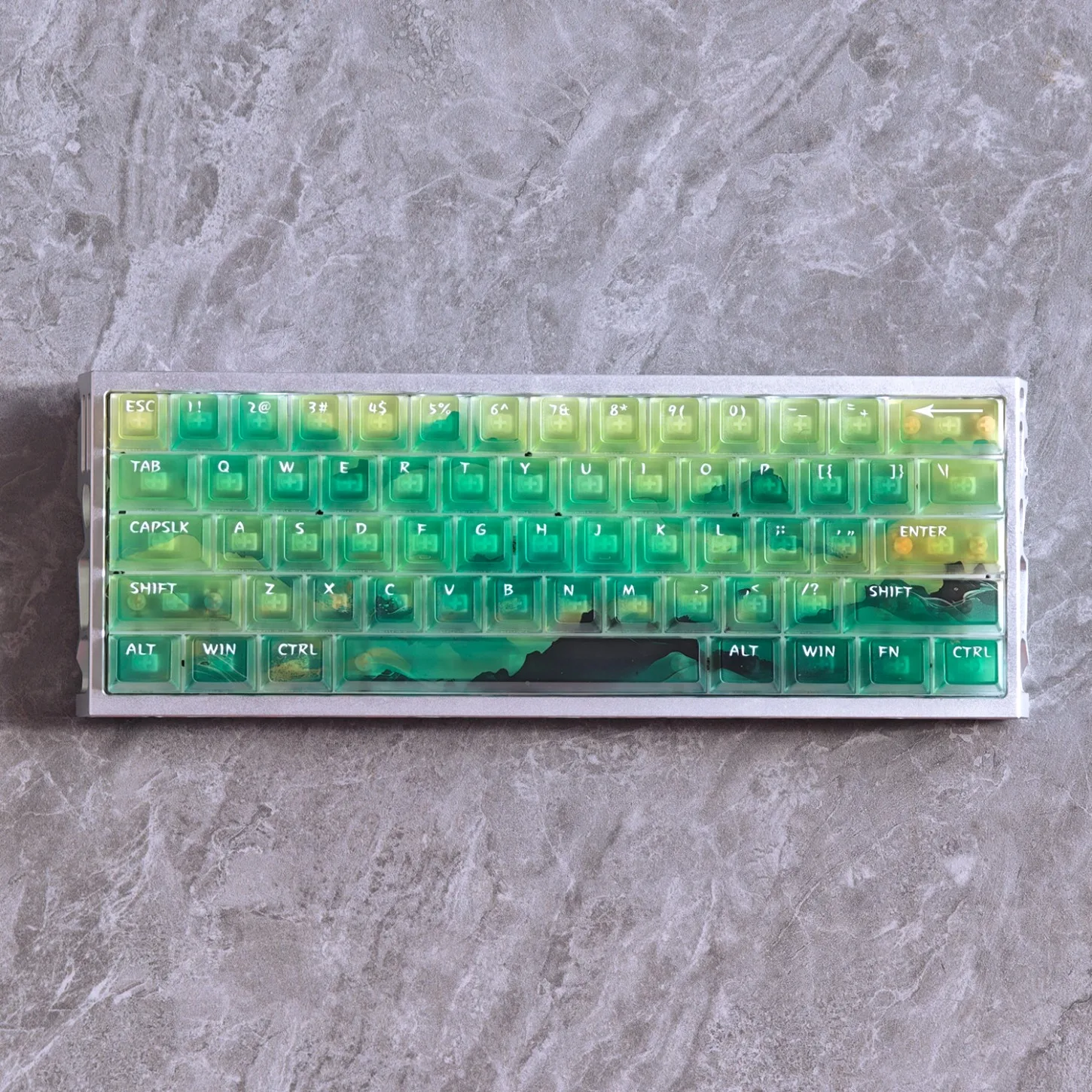 Picture 3: Cherry Green Moss Mist Transparent Keychain Kit PC 115 Key Cap 61/75/87/104/108 Mechanical Keyboard