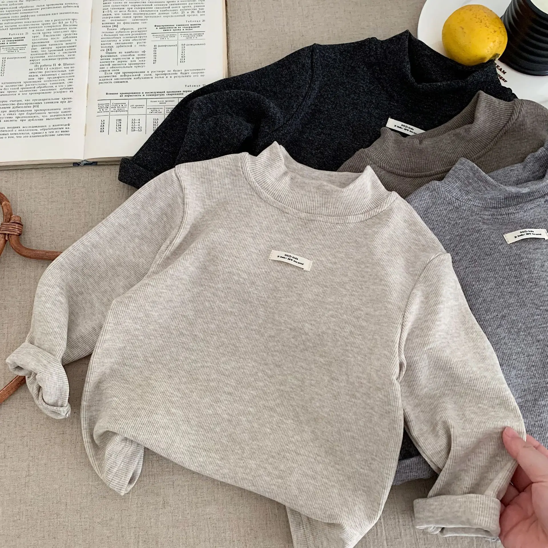 

Children's Half High Neck Base Shirt 2025 Korean Version Autumn and Winter Clothing for Children Trendy and Fashionable