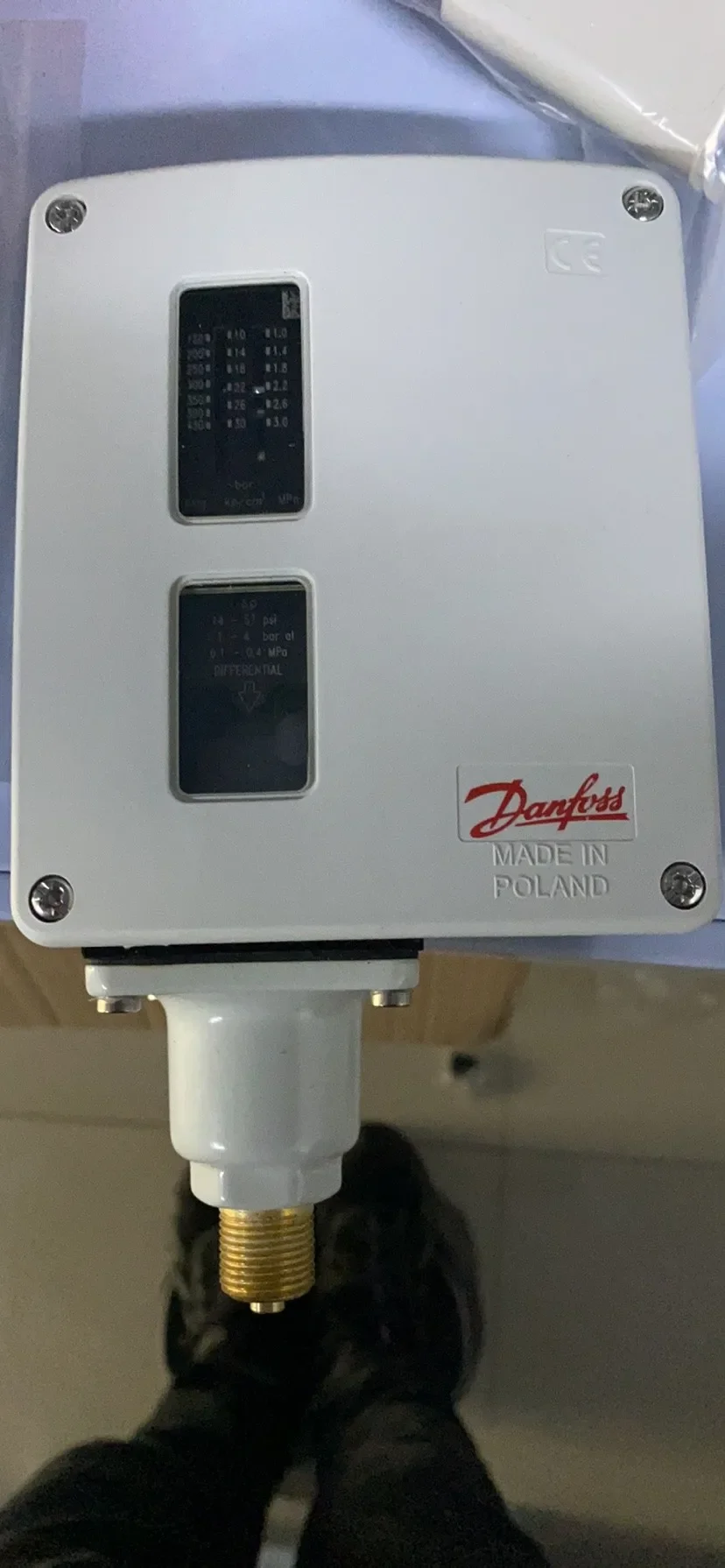 Sakelar tekanan RT116 017-520366