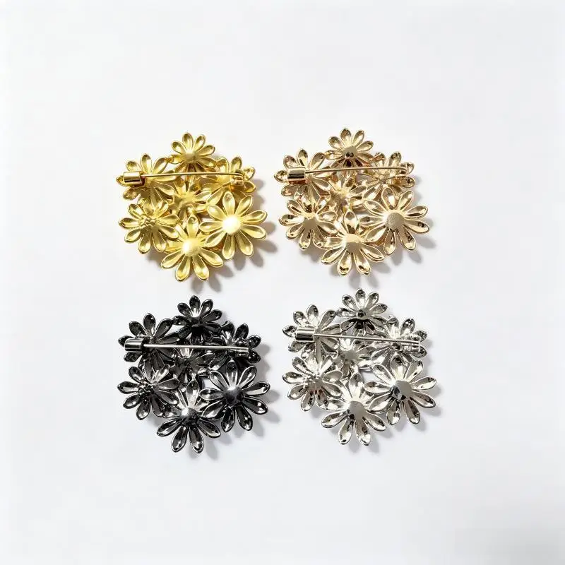 Vintage High End Floral Brooch Retro Diamond Inlay Spliced Design Niche Accessory for Women Thanksgiving Gift