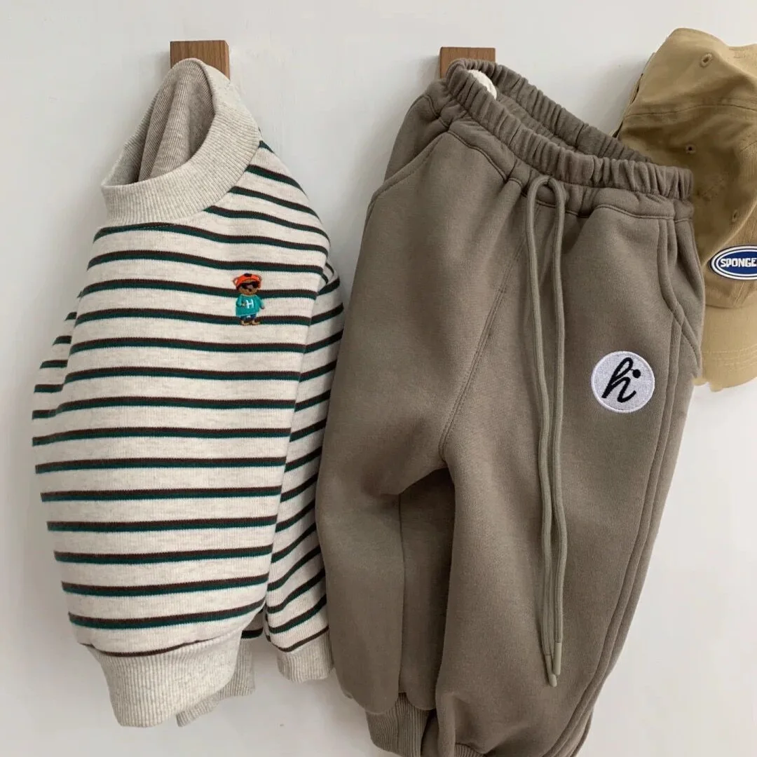 

2025 Winter Infant Baby Boys Sweatshirt Bear Embroidery Thicken Warm Toddler Girls Pullovers Casual Kids Boys Sweatshirt Tops