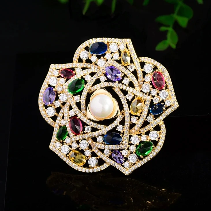 High-end Color Blue Flower Brooch Unique and Fashionable Suit Pin Retro Accessory