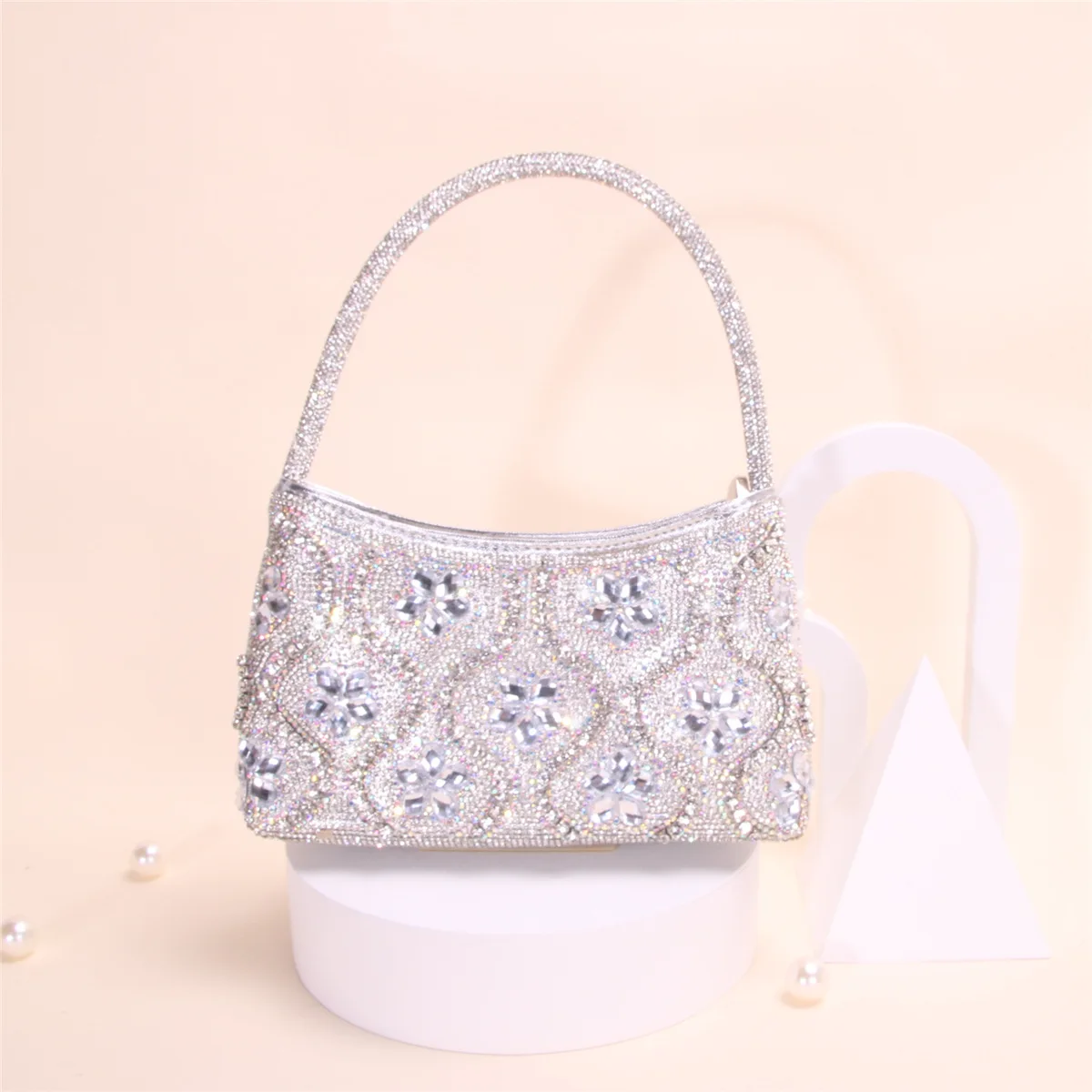 Light luxury handbag dinner single-sided plum blossom diamond hand-held soft bag fashionable high-texture girls hand bag
