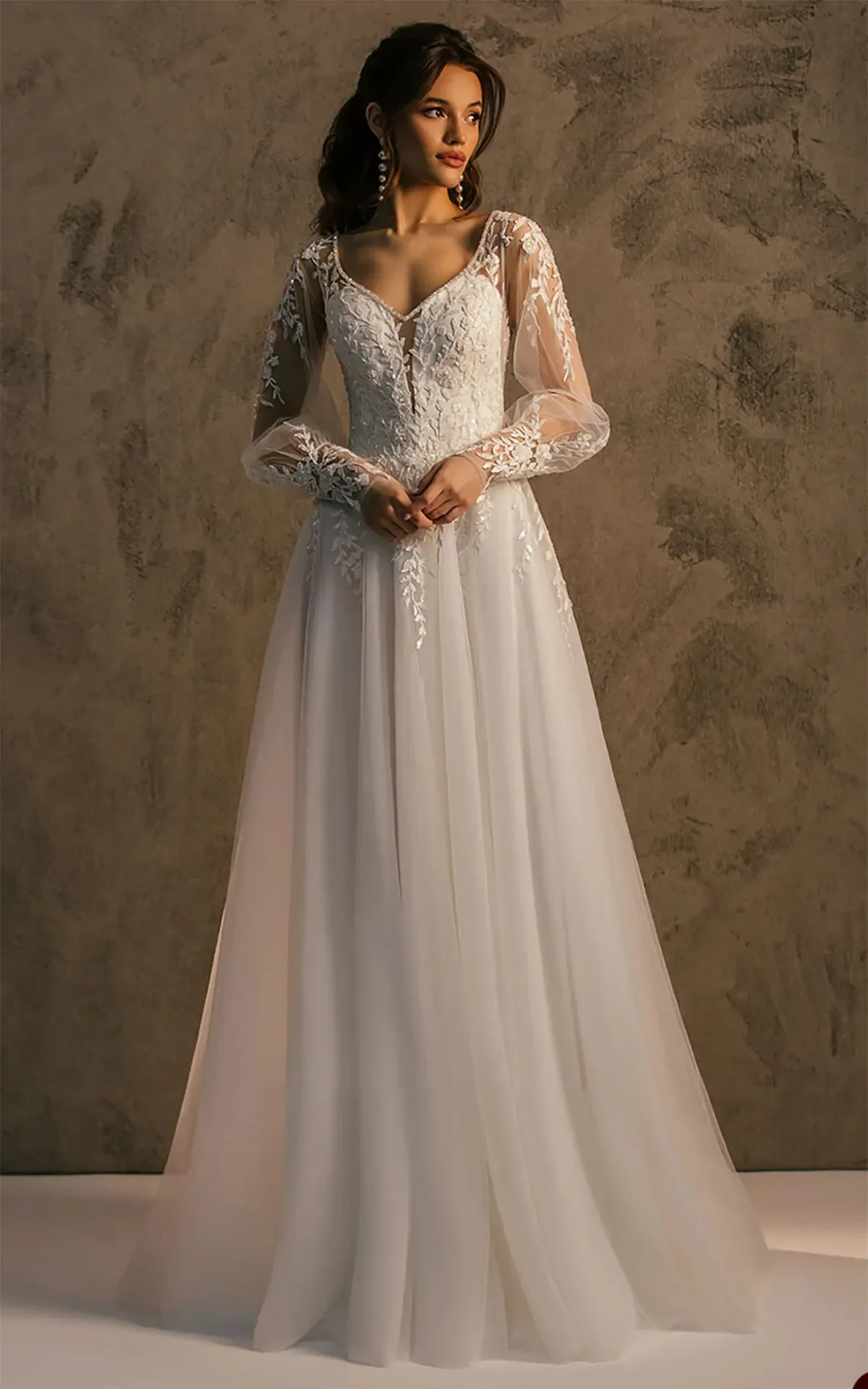 Robe de mariée à manches longues pour femmes, simple, ligne A, sexy, col en V, dos nu, patients, quelles que soient les appliques, balayage, train, sur mesure