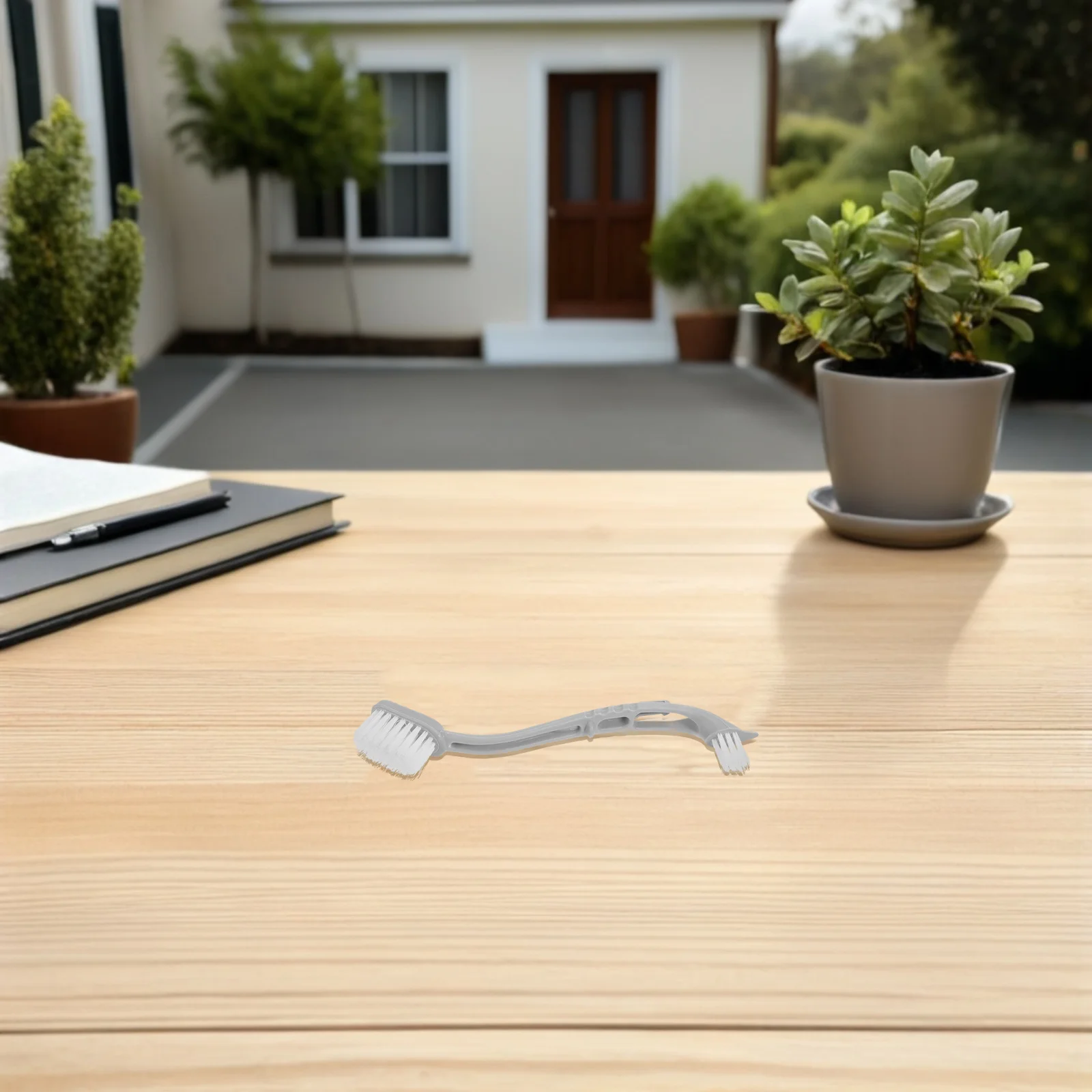 

4Pcs Bird Cage Cleaning Tool with Extended Handle and Interchangeable Heads for Thorough Debris Removal Cage Maintenance Kit