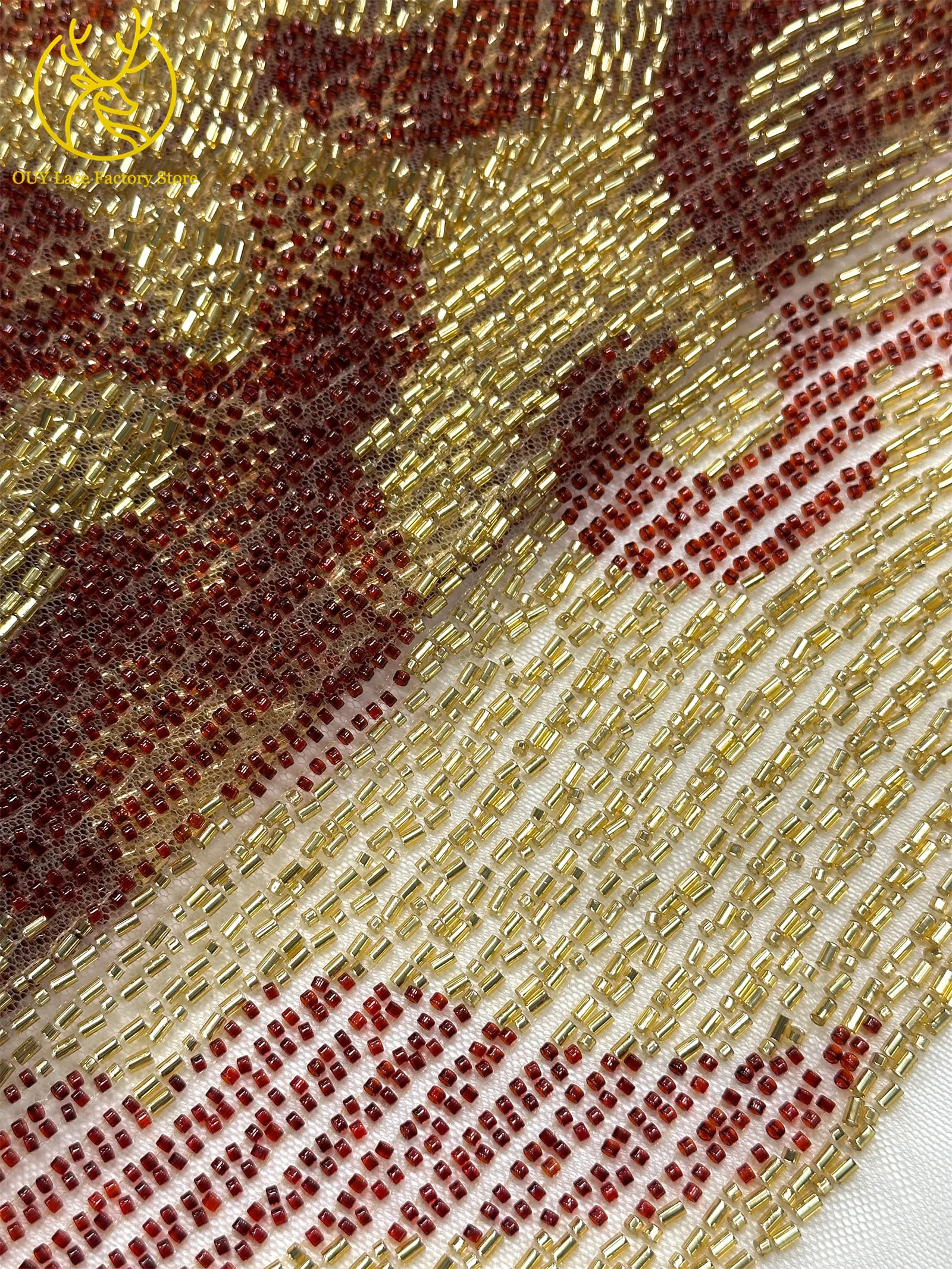 Hochwertiger Luxus-Spitzenstoff aus Dubai mit schweren Perlen, luxuriöser afrikanischer Tüll-Spitzenstoff mit Pailletten zum Nähen von Abendkleidern – Detail 17