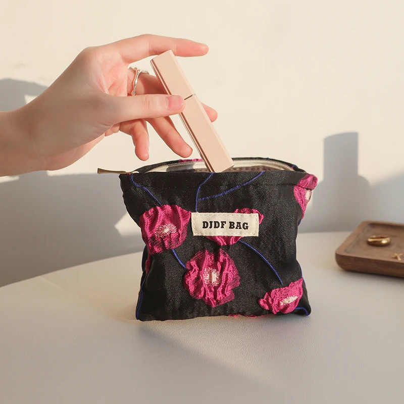 Women\'s Cosmetic Bag Small Purple Flowers Large Capacity Cosmetic Lipstick Storage Bag Portable Coin Purse Commuter Card Holder