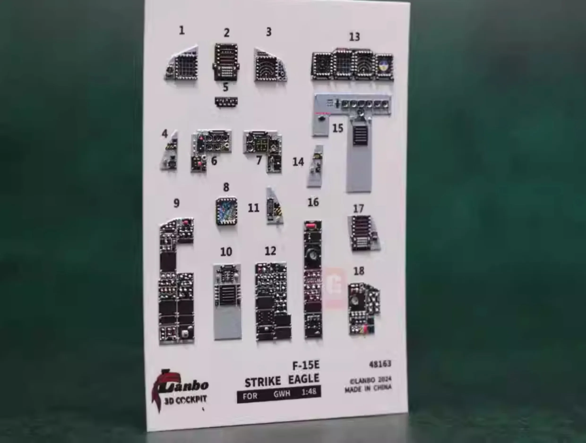 أداة قمرة القيادة الملونة ثلاثية الأبعاد من Lanbo LA-48163 F-15E نسر سترايك (لمجموعة الجدار العظيم) 1/48