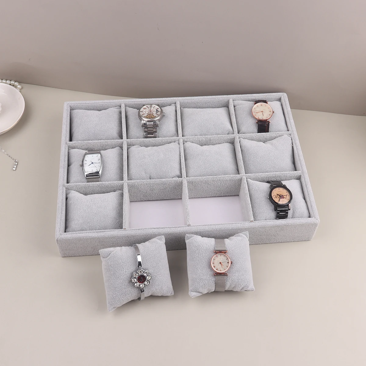 

Высококачественный роскошный бархатный органайзер для ювелирных изделий, браслетов и часов с подушкой