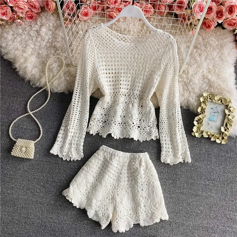 

Hollow Out Lace Sets for Women Beach Style Crochet Shorts Sweet