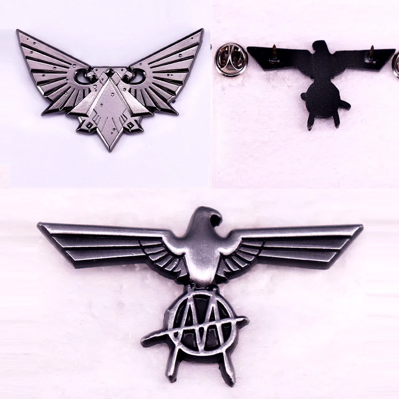 Aquila spilla smaltata distintivo Vintage in metallo dorato doppia testa Eagle of Empire Badge spilla imperiale spilla M Eagle Band spille regali