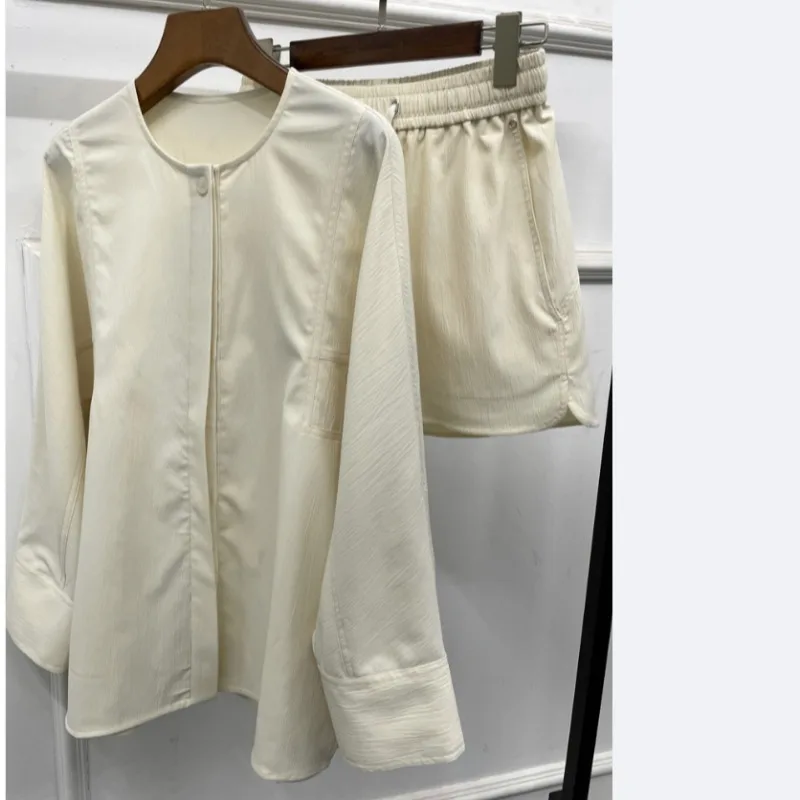 Primavera e verão novo coreano simples casual solto camisa de manga comprida top shorts terno para mulher