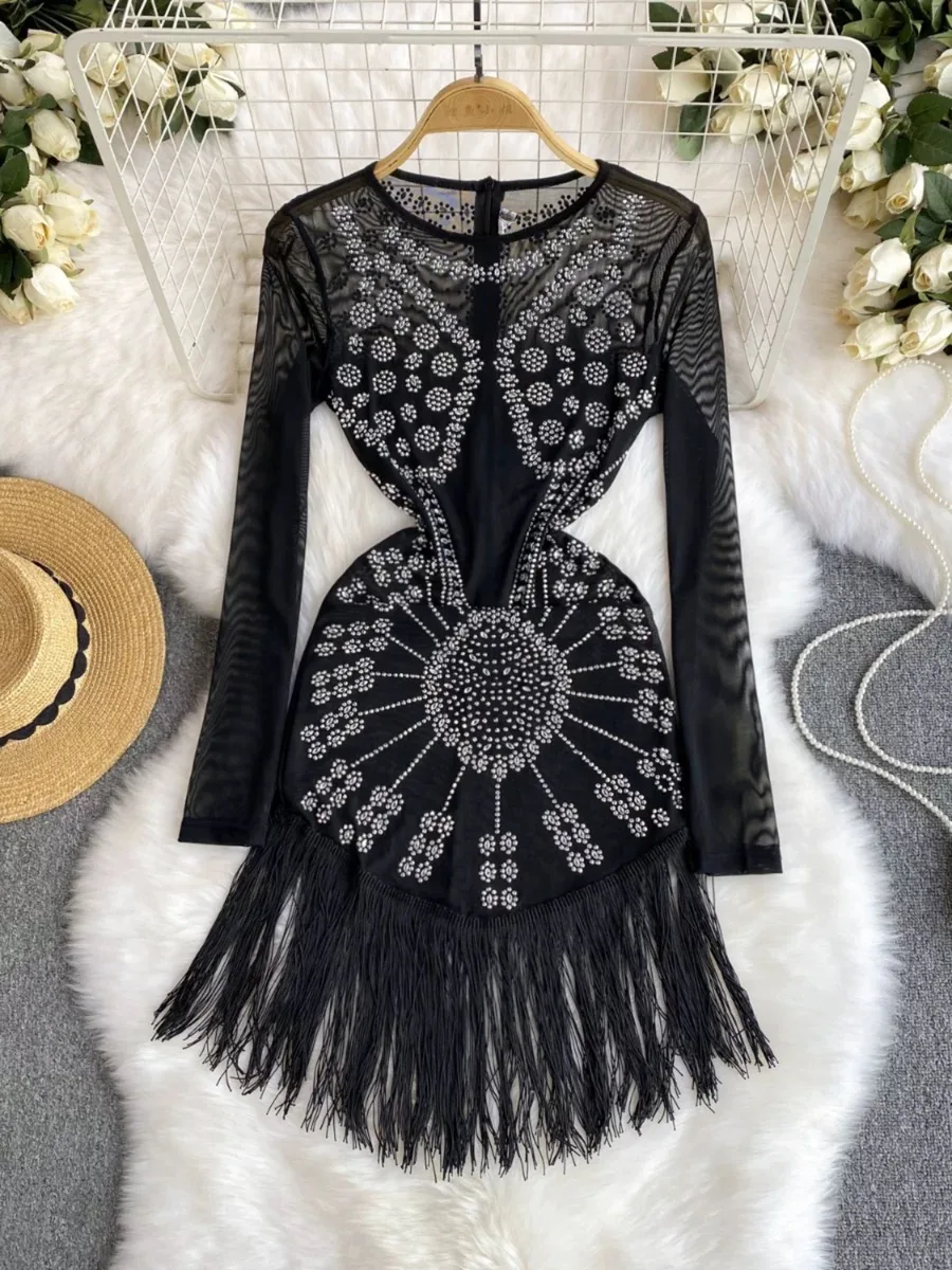 ชุดเดรสซีทรูประดับเพชรและพู่ห้อย ดีไซน์เซ็กซี่ สำหรับผู้หญิง สไตล์ฮอตสวีท สีดำ  สำหรับออกเดท ปาร์ตี้ ไนท์คลับ หรืองานกลางคืน