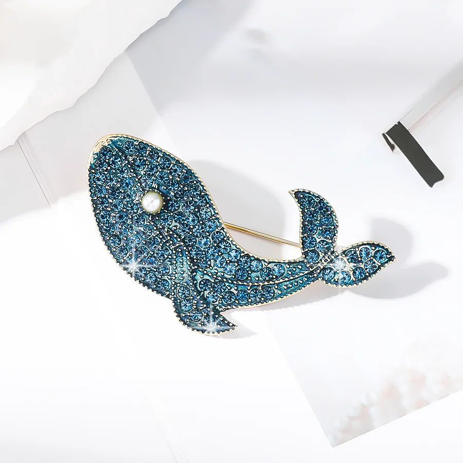 New Blue Whale Pearl Rhinestone Brooches For Women Men Elegant Marine Life Fish Animal Pins Clothing Jewelry Party Accessories