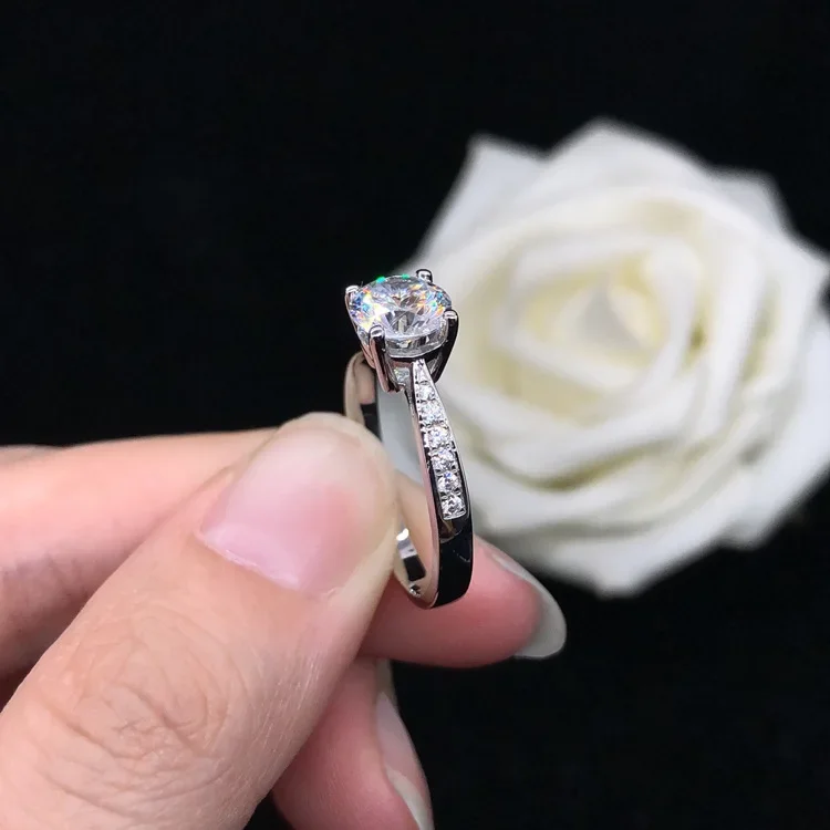 Massief 14K witgoud AU585 platina PT950 4 klauwen diamanten ring dames moissanite ring 14k goud kan in één stuk worden verzonden