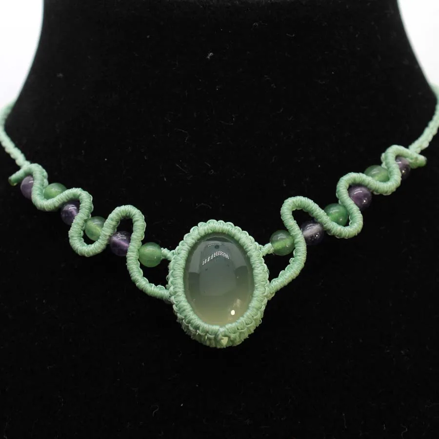 Macrame Prehnite Crystal Stone Pendant Necklace For Women Handmade Thread Rope Wrapped Braided Weave Adjustable Necklace Jewelry