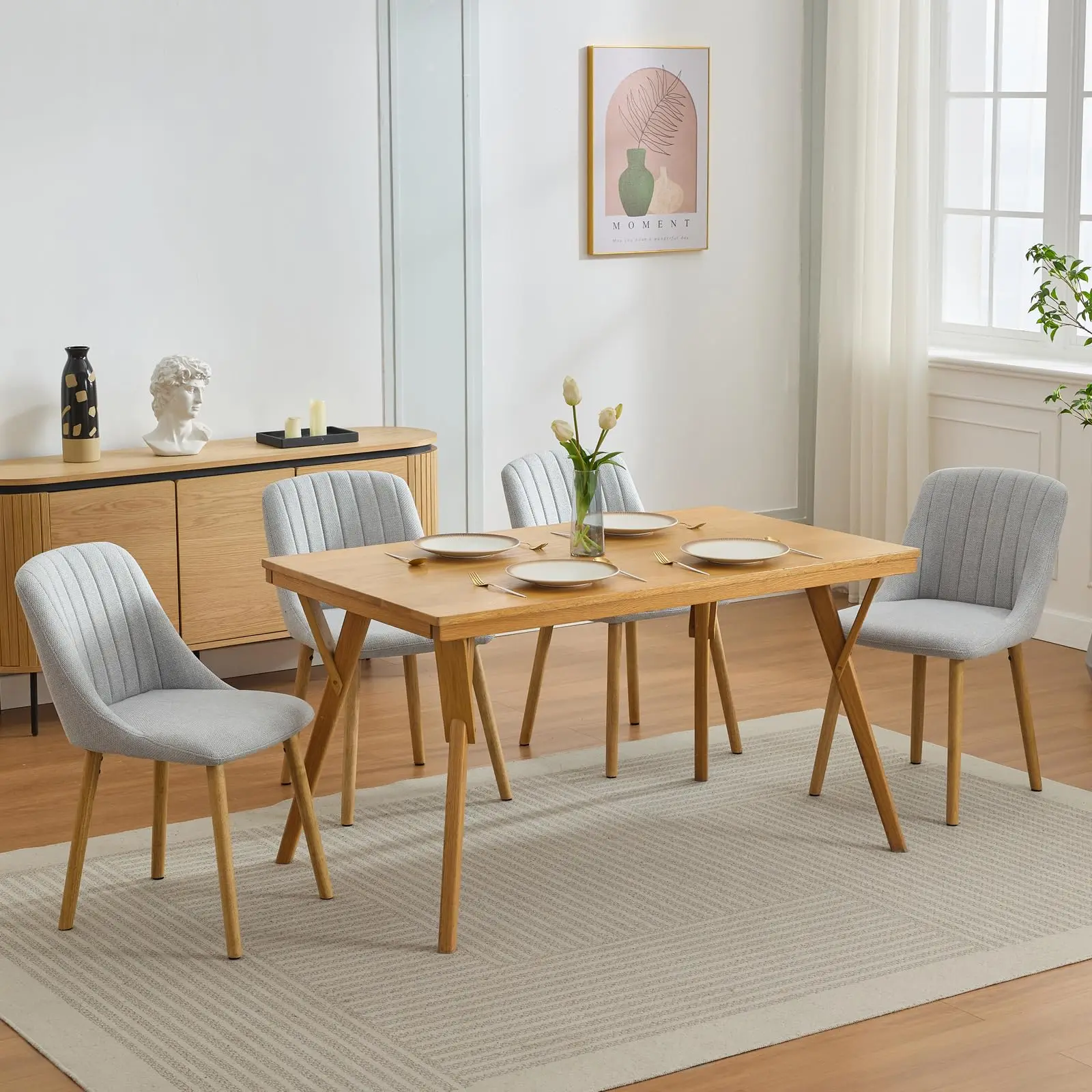 Set di 4 sedie da sala da pranzo con seduta monoblocco e trapuntatura verticale, sedie imbottite con gambe in legno