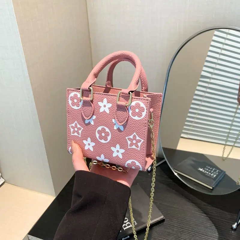 

2026 New Mini High Style Ladies Small Crossbody Bag with Print Shoulder Bag Handbag Fashionable Children's Stylish Accessories