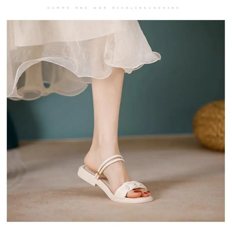 

2026 Summer New Women Two Ways Wear Low Heel Slides Princess Style Soft Sole Fashion Versatile Dress Sandals
