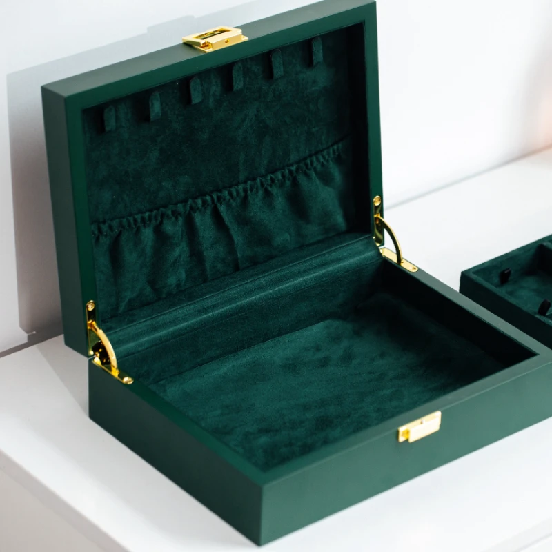 Pure green painted wood craft rectangular portable jewelry box with elegant solid colors