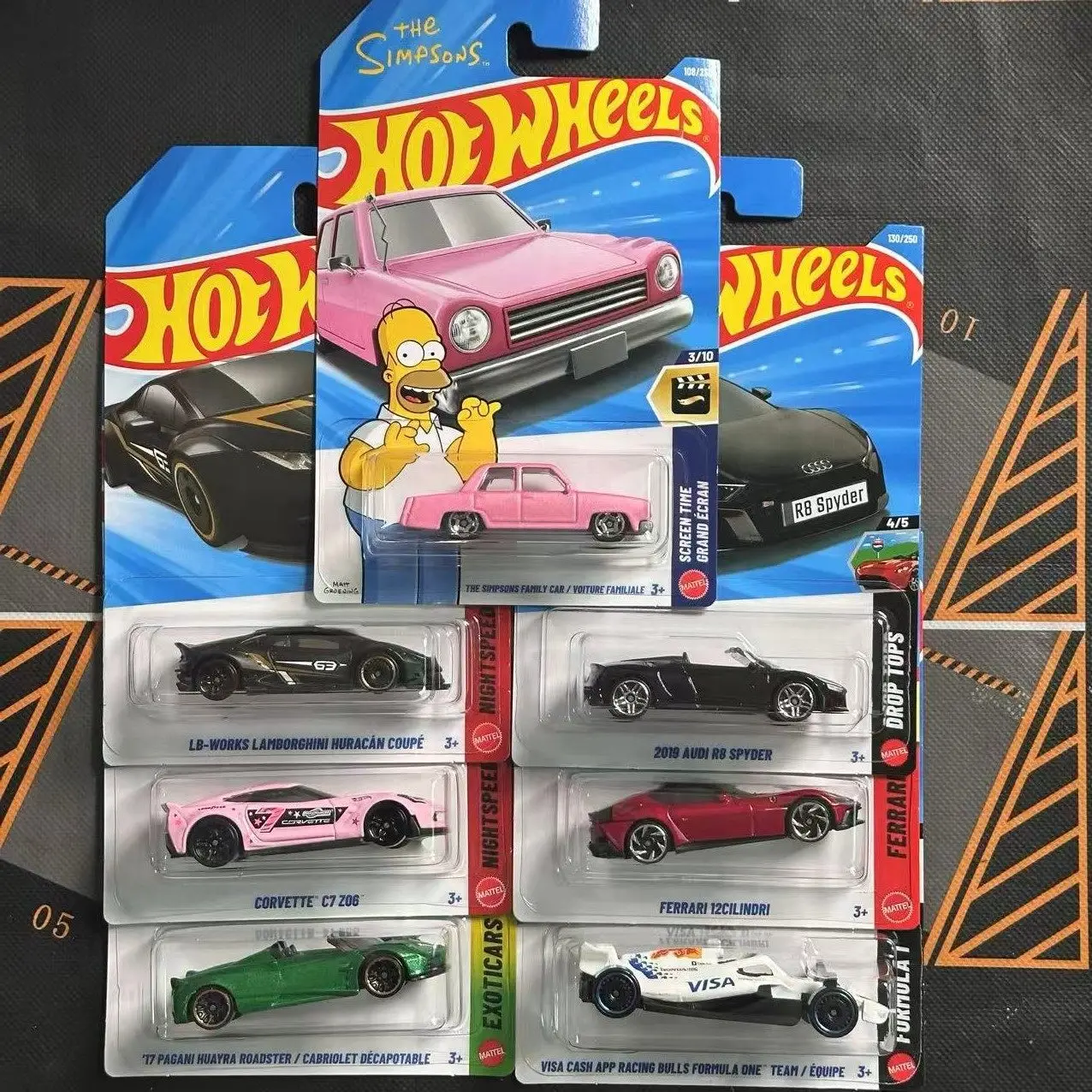 

Оригинальные коллекционные модели автомобилей Hot Wheels 1/64 Mainline Series 2026 E Case: Симпсоны, Pagani, Audi, Mazda, Dodge. Литые под давлением игрушечные машинки.