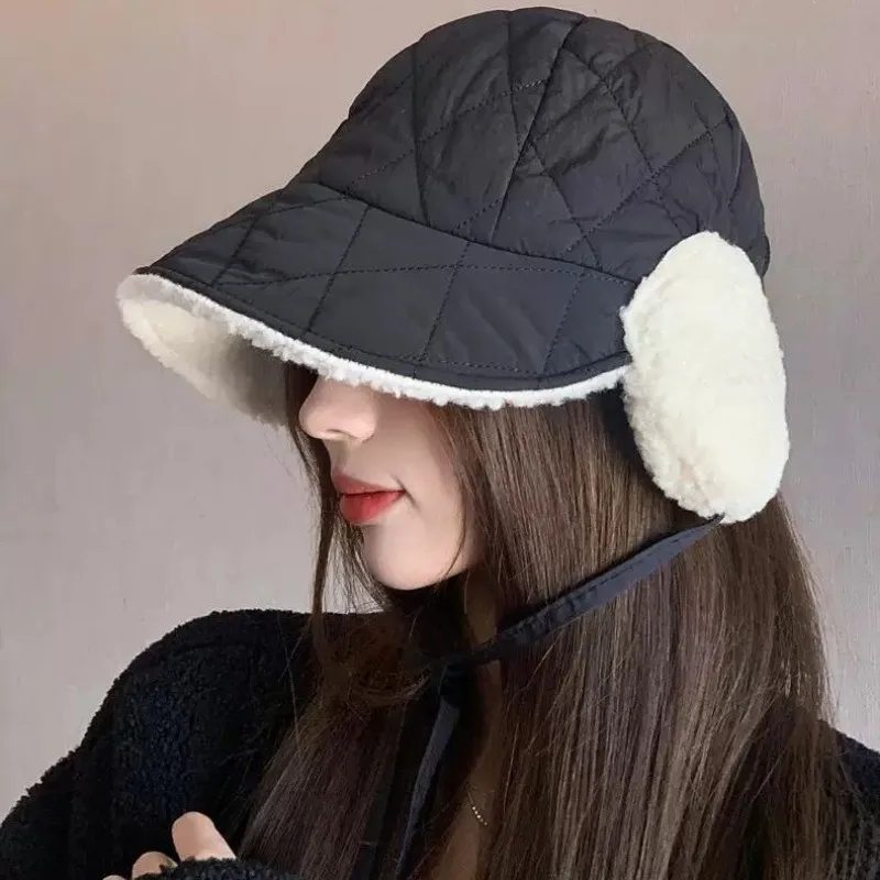 Japanese Solid Color Soft Brim Cap Men's and Women's Outdoor Winter Velvet Thermal Ear Protection Earmuffs Straps Flying Hats