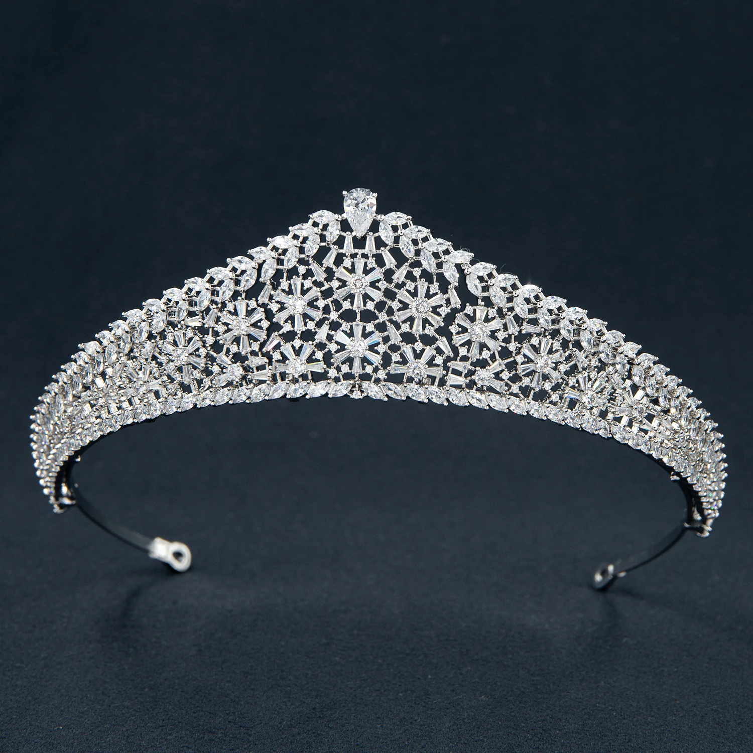 

Cubic Zirconia Tiara for Wedding,Crystal Bridal Headpiece Diadem for Bridal, Gatherings Hair Accessories