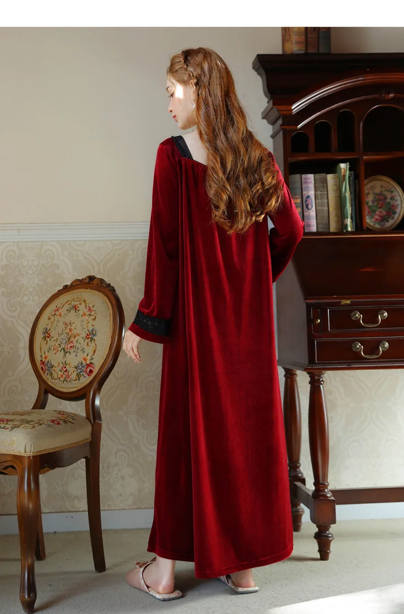 Women's Vintage Princess Velvet Long Night Dress, Retro Royal Nightwear, Square Collar Sleepwear, Nightgowns for Women, Winter