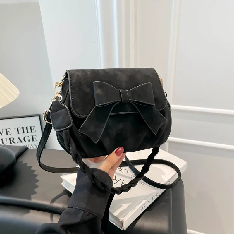 

2025 Women's Bow Shoulder Bag Chic Crossbody Purse Fashion Trendy Versatile Lightweight Shoulder Bag for Women Day Night Use
