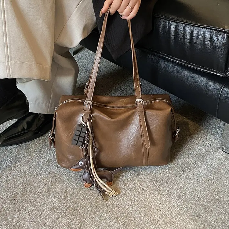 

Новая женская сумка через плечо 2026 года: высококачественная, текстурированная, вместительная, повседневная, нишевая, для поездок на работу, модная, портативная.