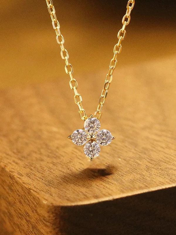 fashionable-unique-design-high-end-four-leaf-clover-necklace-s925-pure-silver-high-carbon-diamond-pendant-girlfriend